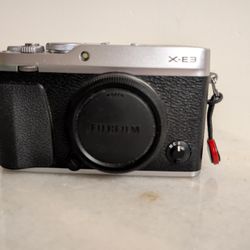 FujiFilm X-E3 And Flash FujiFilm EF X8 Never Been Used Body Only
