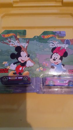 Hot Wheels Disney Mickey and minnie