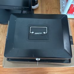 Sentry Safe With Key