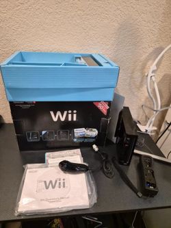 Nintendo Wii Black in Box Console System