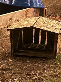 free Little enclosure