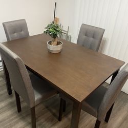 Dinning Table 