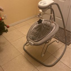 Graco DuetConnect Deluxe Multi-Direction Baby Swing and Bouncer 