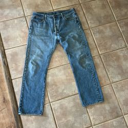 Livi Jeans