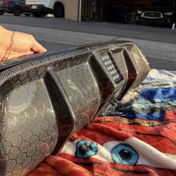 Honeycomb carbon fiber diffuser