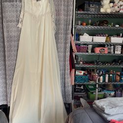 Wedding Dress Used