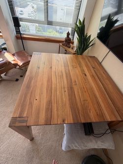 Dining table solid wood extendable 40”-90”