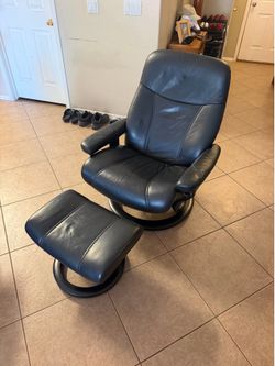 Ekornes Stressless Leather Recliner & Ottoman Set