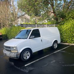 Chevy ASTRO van