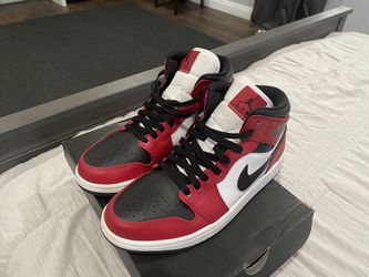 Air Jordan 1 Mid