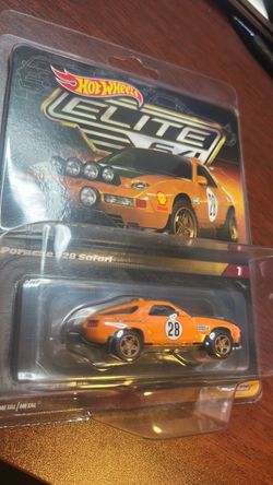 Hot Wheels Elite 64 Porsche 928 Safari