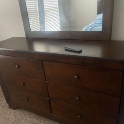 Bedroom set