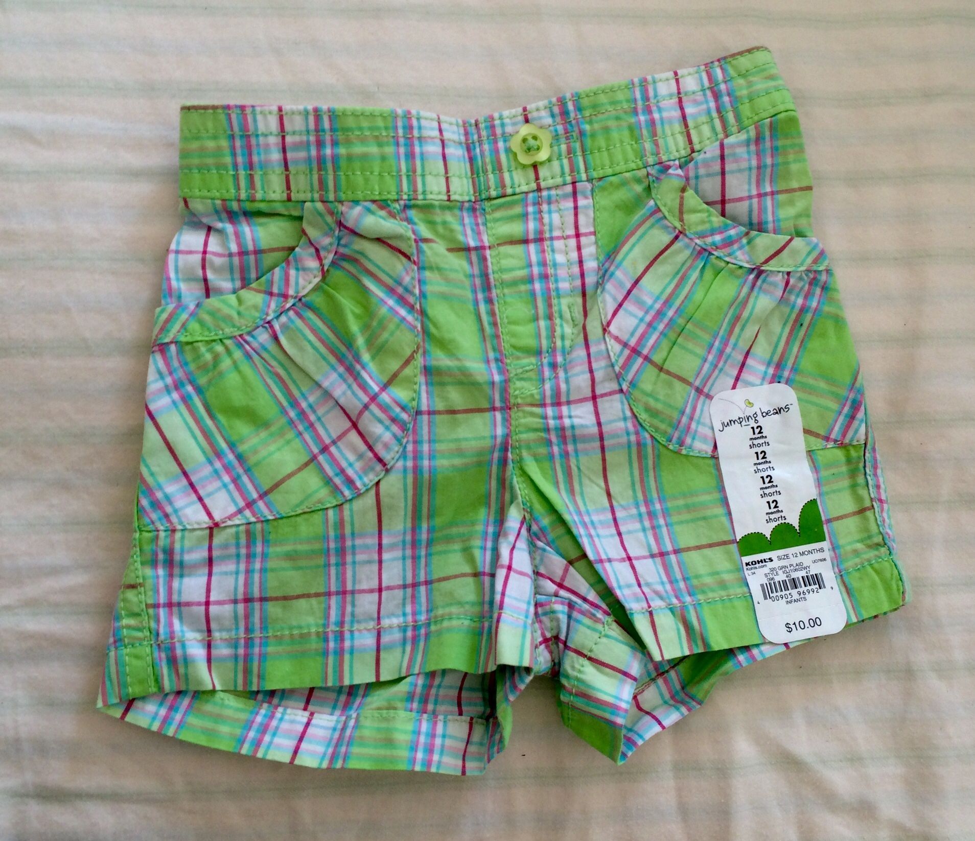 New with tags,Jumping Beans shorts, size 12 months