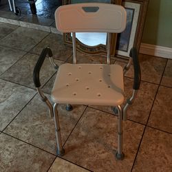 Showering chair