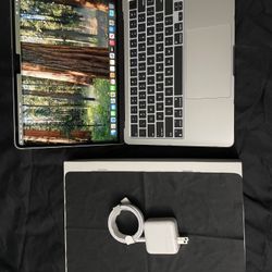 M4 Macbook Air 13in 2025