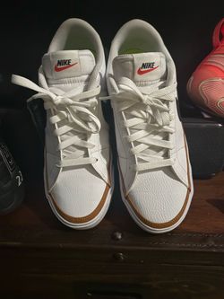 NIKE COURT LEGACY