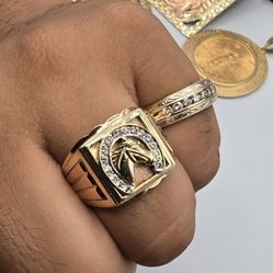 Solid 14kt Two Tone Gold Horse Ring Anillo De Dos Oros 14kt Solido