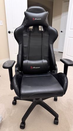 Dual Gaming Chair Lot – Arozzi & Staples Emerge (Great Condition!)