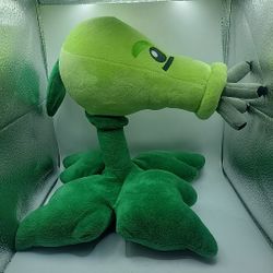 Plants Vs Zombies Green Peashooter Plush 12"