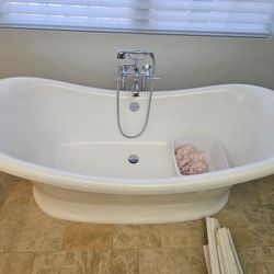 Bathtub 