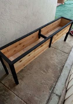 5ft long cedar planter box