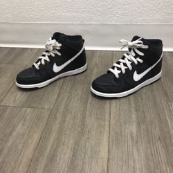 Nike Dunks High “Anthracite White” Size 3y