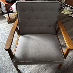 Tufted Fabric Accent Chair