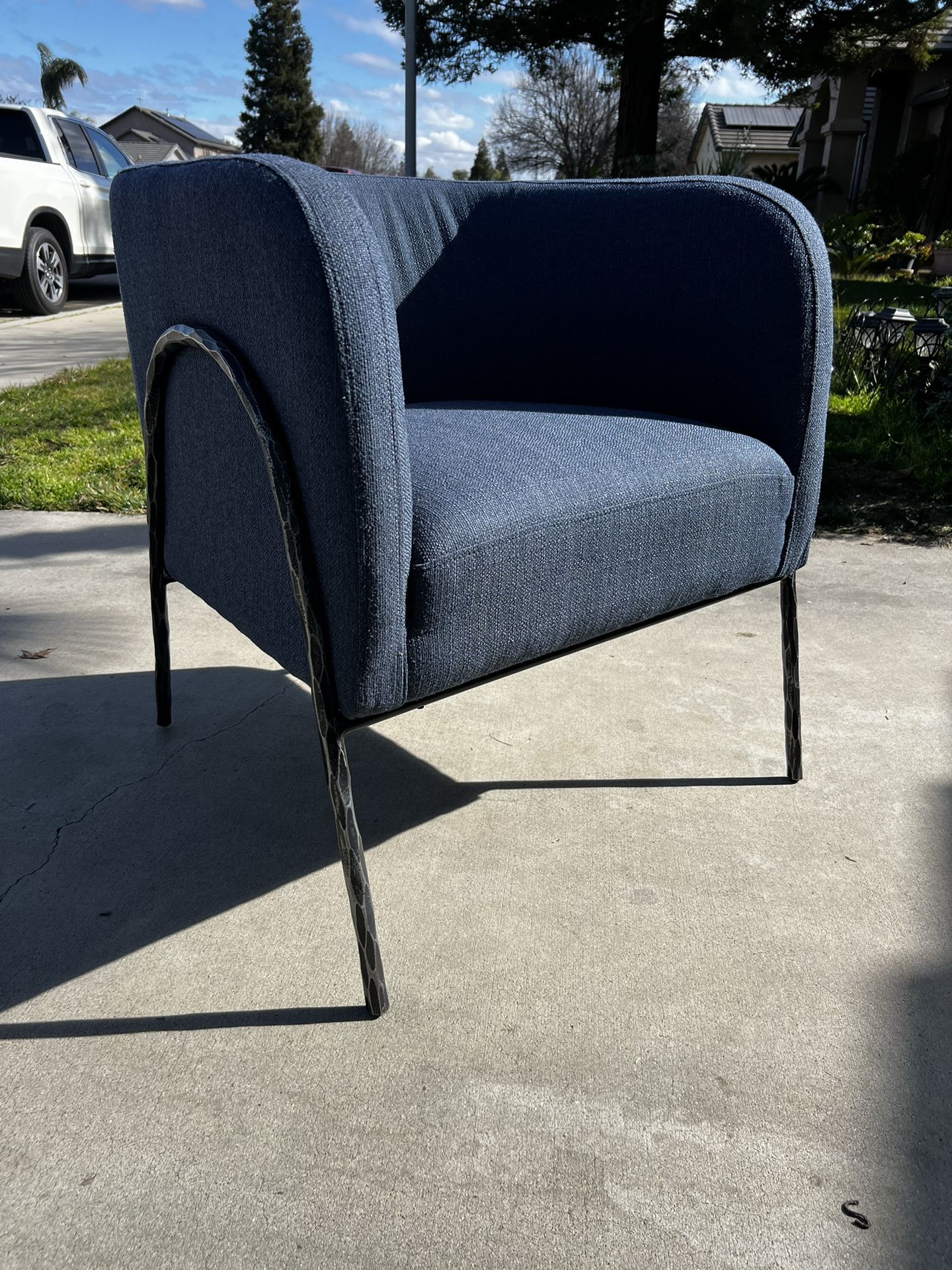 New. Barrel 🪑. $299. Only 1 Available