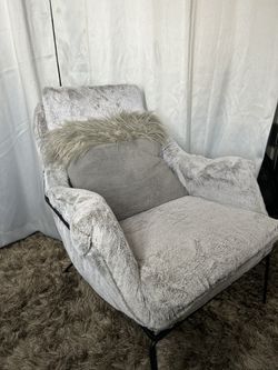 Accent Chair 