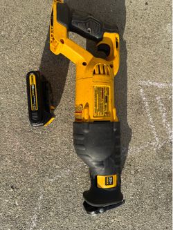 Dewalt  20v reciprocating saw w/ battery $70