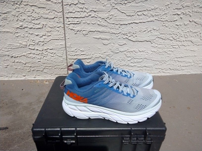 Women's Shoes sz 9