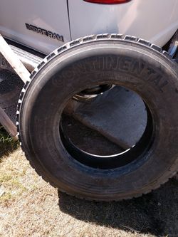 Semi truck tire