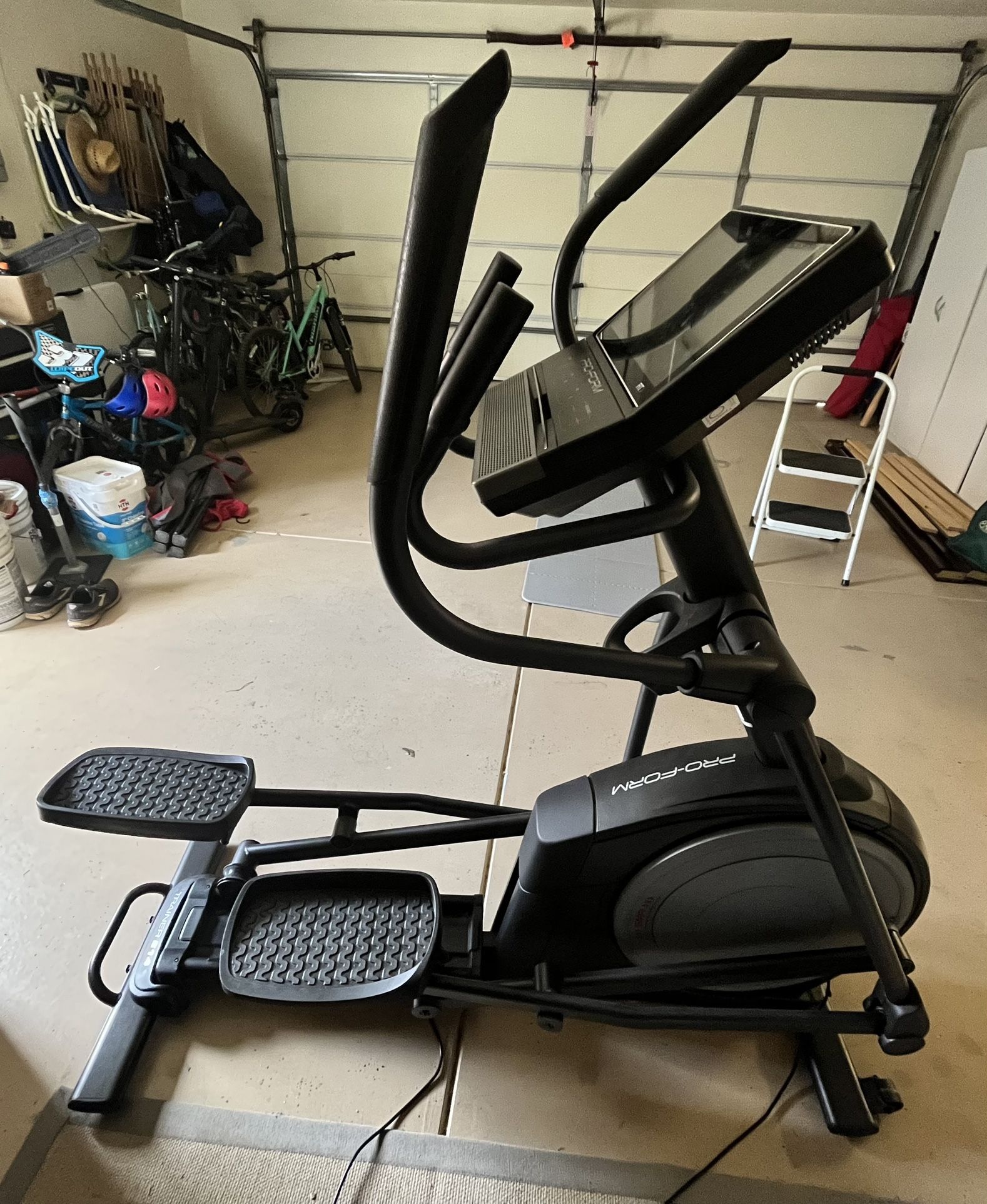 Proform Trainer E14 Elliptical