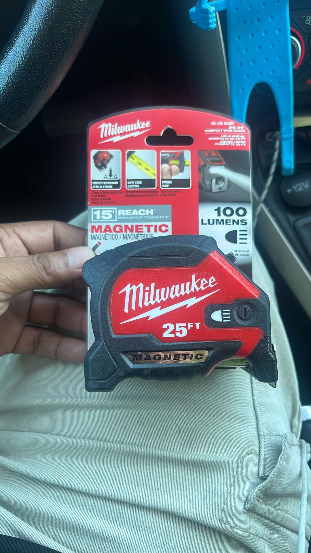 Milwaukee Tape Measurer With Light