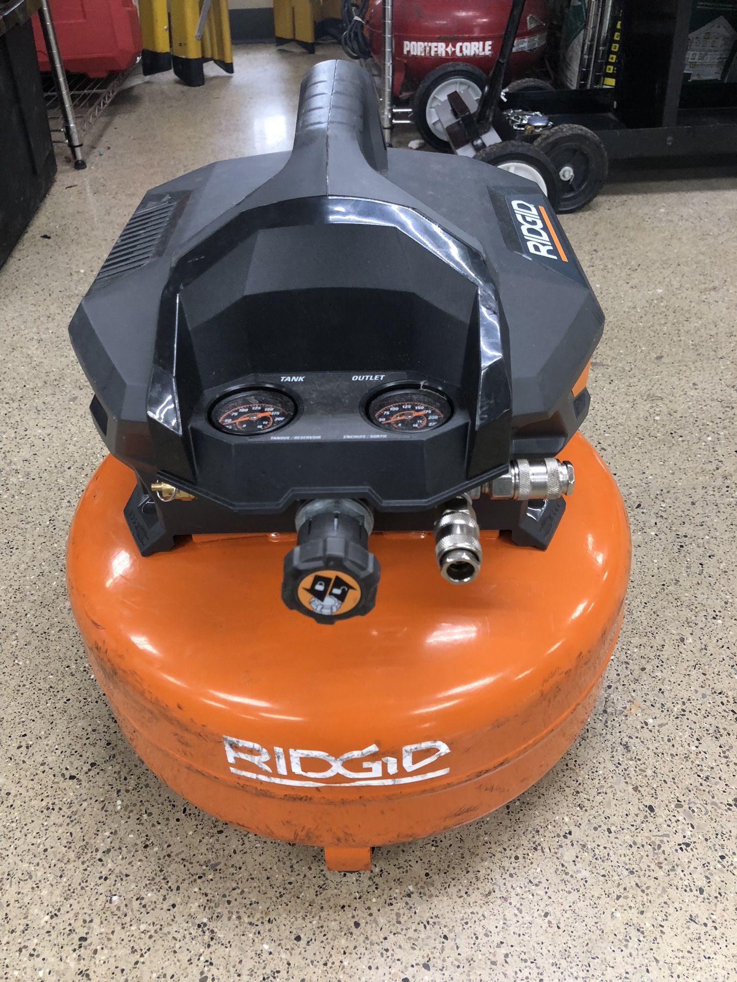 RIDGID PANCAKE AIR COMPRESSOR 6 GALLON 150 PSI