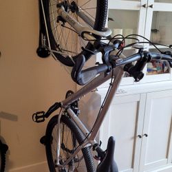 2011 Cannondale Trail SL-29 Bike w/ shocks