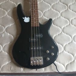 Iban̈ez Soundgear Electric Bass. 250 OBO
