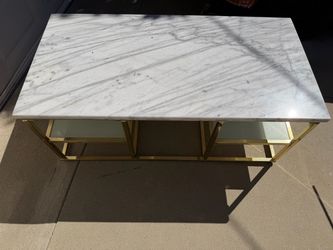 Marble coffee table