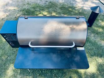 TRAEGER PRO SERIES 34 PELLET SMOKER & GRILL - BRONZE