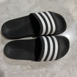 Adidas Slides - Women’s Size 6 - Black 