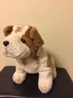 Dog plush toy