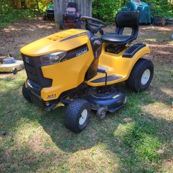 Cub Cadet Riding Mower 