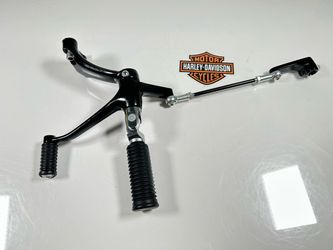 14-22 Harley Davidson Sportster 883/1200 Left Front Foot Rest & Shifter Peg OEM.B2.OBO. SM9KNT0677