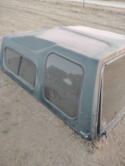 Camper shell for 95 Chevy Silverado short bed