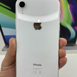 iPhone xr 64GB Unlocked 