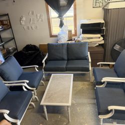 Outdoor Patio Furniture Set 4 pc plus 2 additional chairs (6pc set)