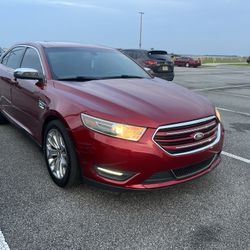 2013 Ford Taurus