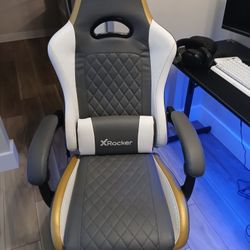 Game Chair And Desk 