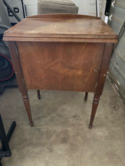 Antique wooden Singer Sewing machine