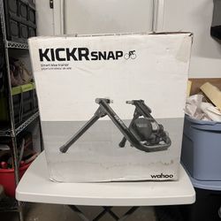 Wahoo Kickr Snap Indoor Bike Trainer Like New